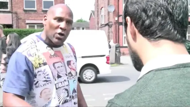 Би-би-си Дидсбери масжиди ташқарисида мусулмонларга нисбатан ёвқарашга гувоҳ бўлди.