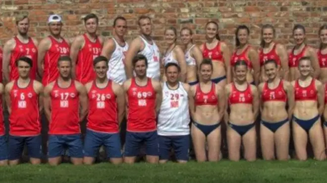 The kits of the male and female Norwegian beach handball teams look a little different