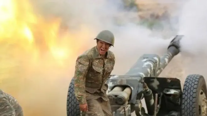 تقول سلطات منطقة ناغورنو كاراباخ، التى لا يعترف بها أحد، إن القوات المعادية تكبدت خسائر كبيرة.