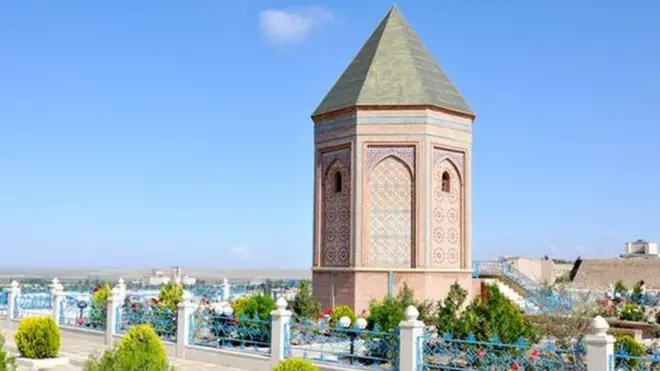 نخجوانی باشندے اپنے خطے کو ارضِ نوح کہتے ہیں اور ان کا ماننا ہے کہ حضرتِ نوح یہاں دفن ہیں