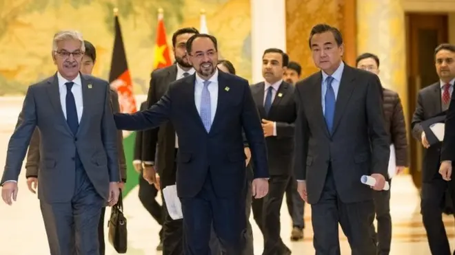 中巴阿三国外长会谈周二在北京举行。