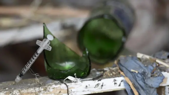 Ara ohun ija oloro to lee pani lara ni akufọ igo wa.