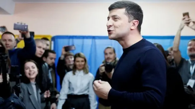 Volodymyr Zelenskiy dikenal sebagai pemeran sosok presiden di acara satire televisi.