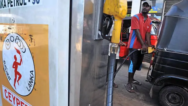 ඉන්ධන පිරවුම්හලක්