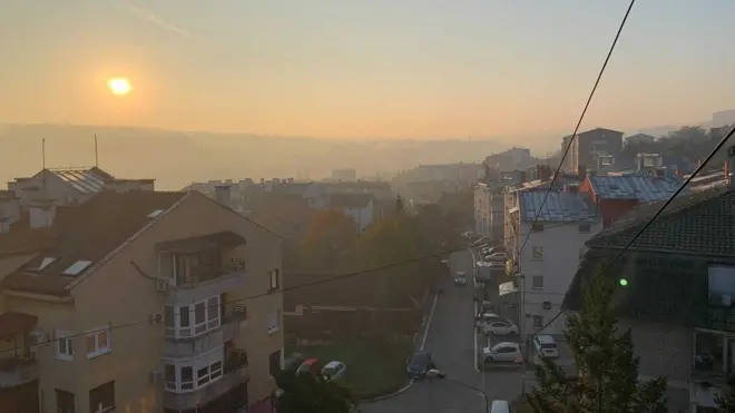 Ведро и магловито јутро изнад Палилуле 28. октобар 2021.