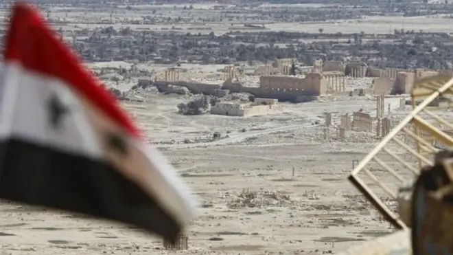 تدمر یا پیلمائرا کے اس قدیمی شہر کے بارے میں یہ اطلاعات ہیں کہ یہ ایک بار پھر نام نہاد جنگجو تنظیم دولت اسلامیہ کے قبضے میں چلا گيا ہے