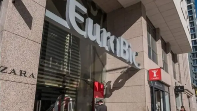 Eurocbic est la filiale de Lisbonne d'une banque dont Isabel dos Santos est le principal actionnaire