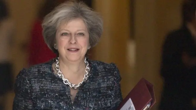 د بریتانیا لومړۍ وزیره تیرېزا می