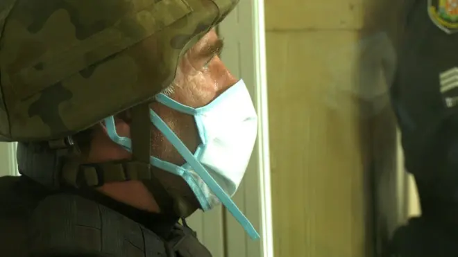 Підозрюваного Анатолія Захаренка у суд привезли під посиленим конвоєм