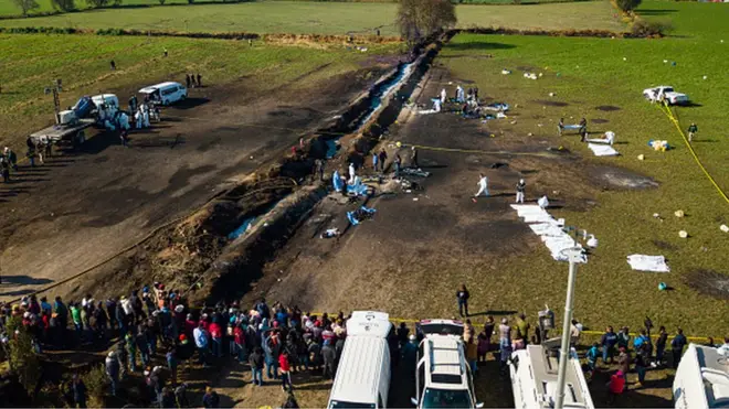 Une vue aérienne du site de l'explosion d'un oléoduc de la compagnie pétrolière mexicaine Pemex, le 19 janvier 2019