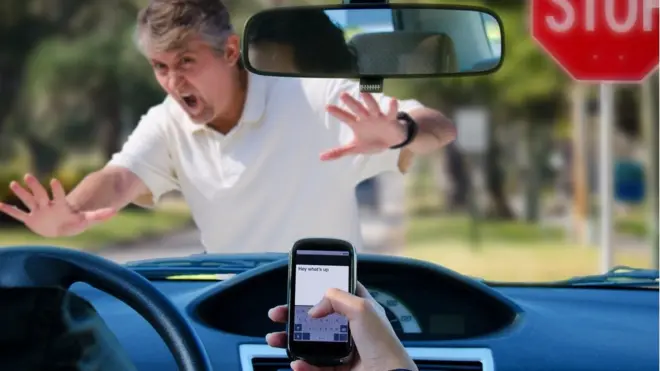 Konkolaachistoonni osoo oofani mobaayilii xuxxuqan balaaf saaxilamu malu