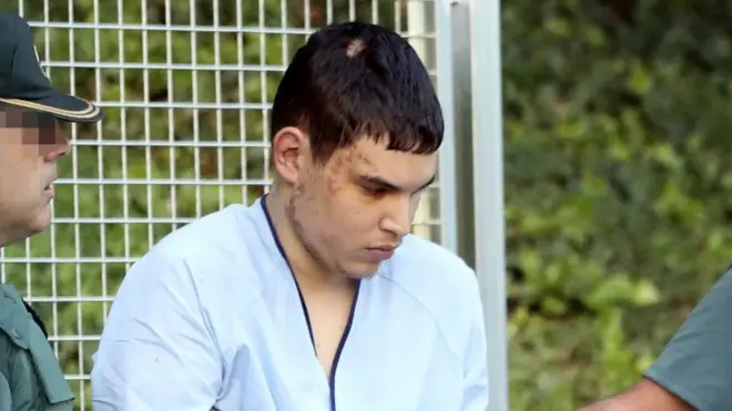 Мухаммед Хули Чемлал - один из четырех подозреваемых, доставленных в суд Мадрида