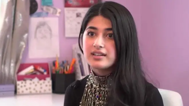 'ټېک‌ټاک' له افغان- امریکایۍ پېلغوټې له دې کبله بښنه غوښتې چې اکونټ ته یې د هغې لاسرسی محدود کړی و.