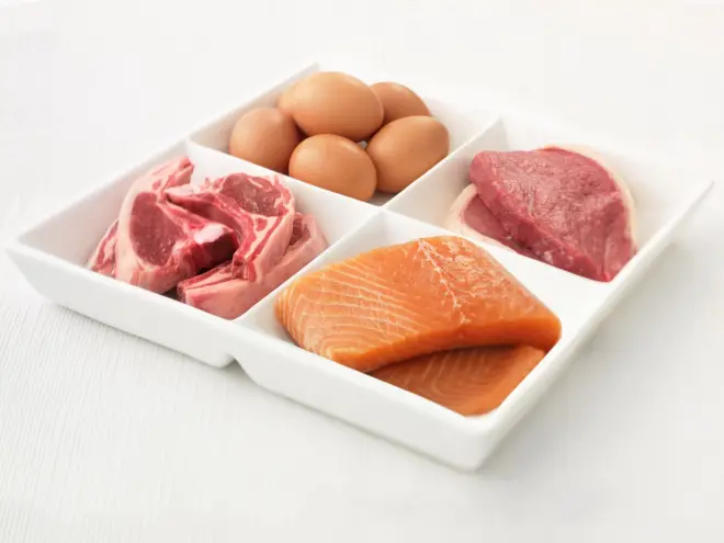 Viande, oeufs et poisson.