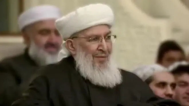 Müridlerinin 'şeyh' olarak tanımladığı Abdülbaki Erol 74 yaşında hayatını kaybetti. 