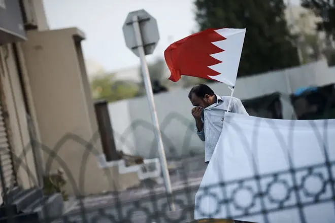 متظاهر في البحرين