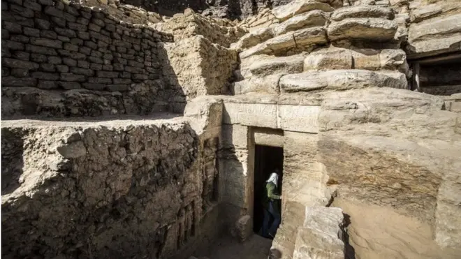 هدیرې ته د ننوتلو لار.