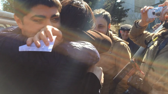 18 mart 2016-ci il. Əfv sərəncamı ilə azadlığa çıxmış ictimai fəal Məhəmməd Əzizov.