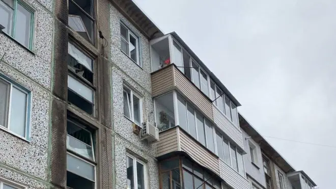 По данным МЧС от взрыва пострадали три дома. Местные жители прислали это фото телеграм-каналу ЧП Тула