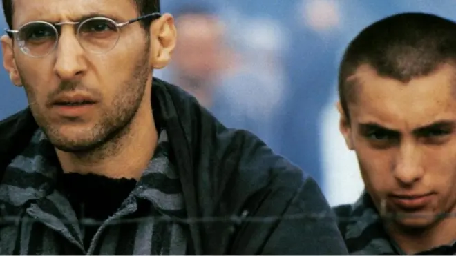 القصة الحقيقية للمحرقة النازية بعيون أحد الناجين