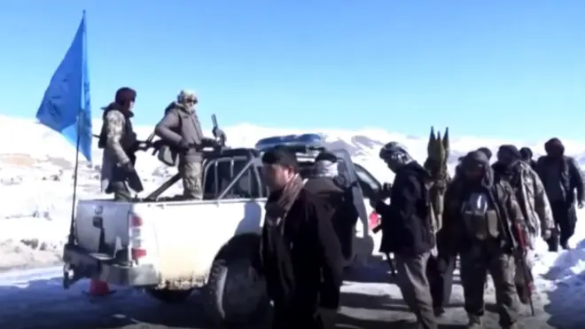 عبدالغني علیپور په بهسودو ولسوالۍ کې د هزاره قوم یو سیمه ییز قوماندان دی. هغه د امنیتي ځواکونو لخوا په وسله والو فعالیتونو او په سیمه کې د امنیت په ګډوډولو تورن دی