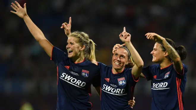 Каміль Абілі, Ада Гедерберг та Дженіфер Марошан поїдуть з Києва з кубком Ліги чемпіонів