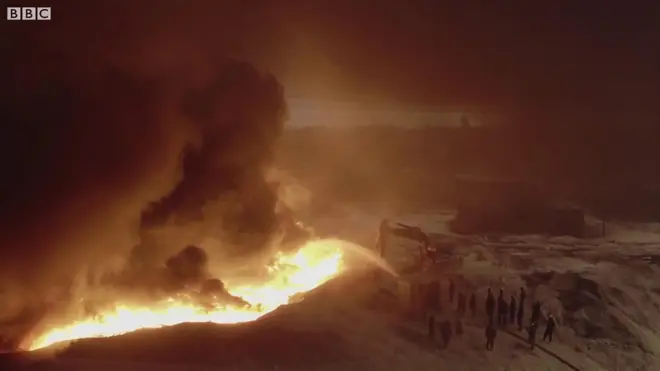 بئر نفط مشتعل في القيارة