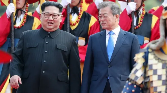 4月会面时，文在寅向金正恩提出“朝鲜半岛新经济构想”。