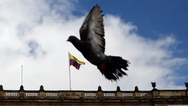 La población colombiana encuentra causas muy profundas para explicar la violencia en Colombia.