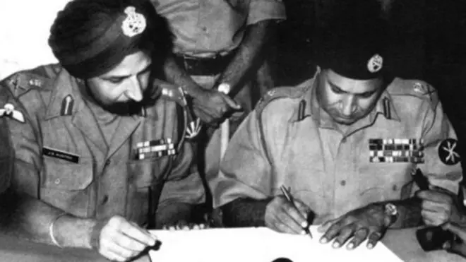 অরোরা ও নিয়াজী