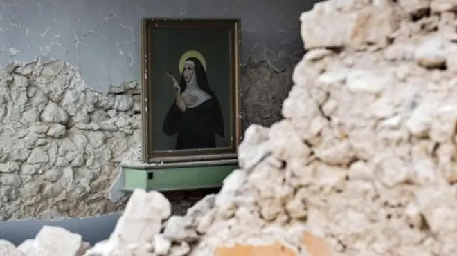 الفاتيكان دعا راديو ماريا لأن تكون لغته معتدلة