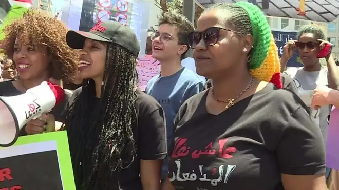 عاملات المنازل الأجنبيات في لبنان يتظاهرن ضد نظام الكفالة