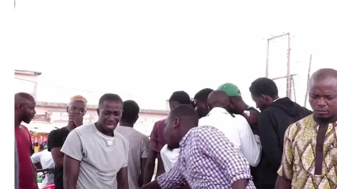 Obi ndị ntorobia na-asụ ka mmiri ọkụ n'ihi ọnwụ Kolade Johnson