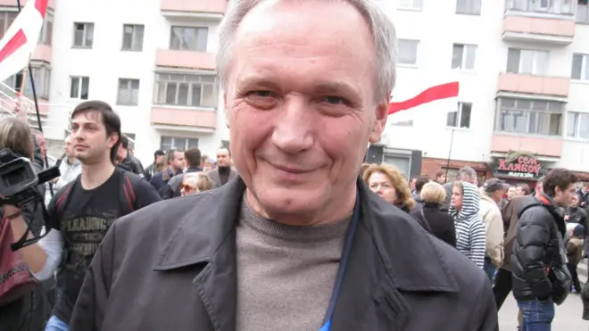 Владимир Некляев - известный белорусский поэт и оппозиционный лидер