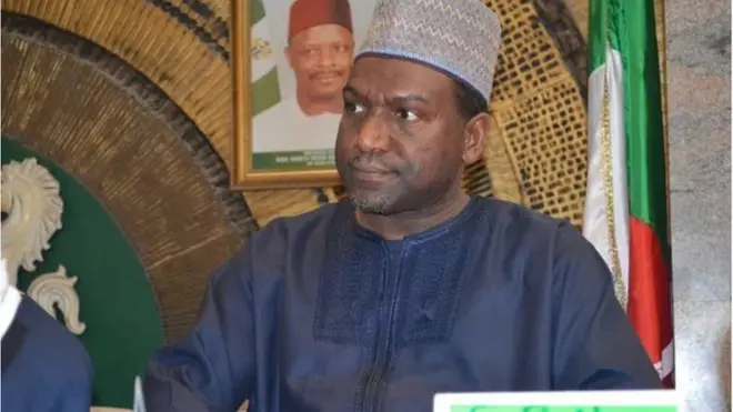 Irú ikú wo gan lo pa àbúrò Dangote? Aliko Dangote ṣàlàyé àwọn ǹkan tó ṣẹlẹ̀ kí abúrò rẹ̀ kú