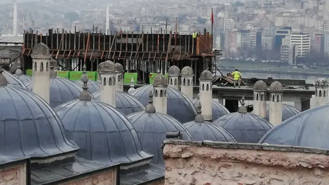 Süleymaniye Camii yanındaki inşaat