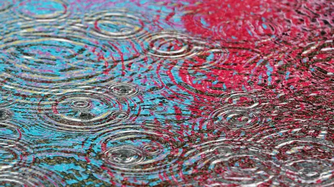 дощ іде падає