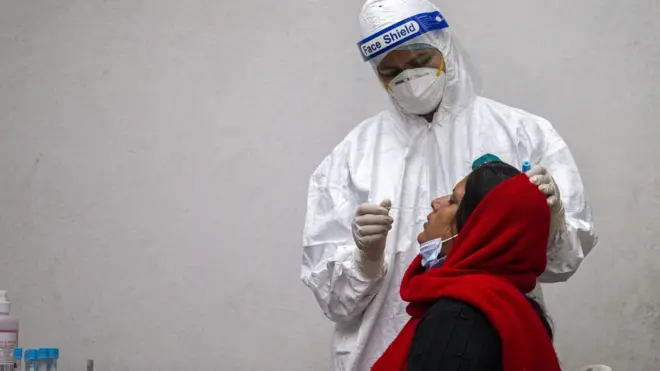 कोभिड परीक्षण