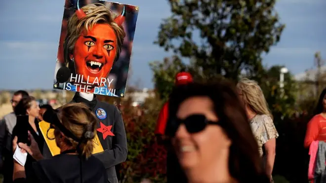 В акциях против Клинтон выступали настоящие граждане США