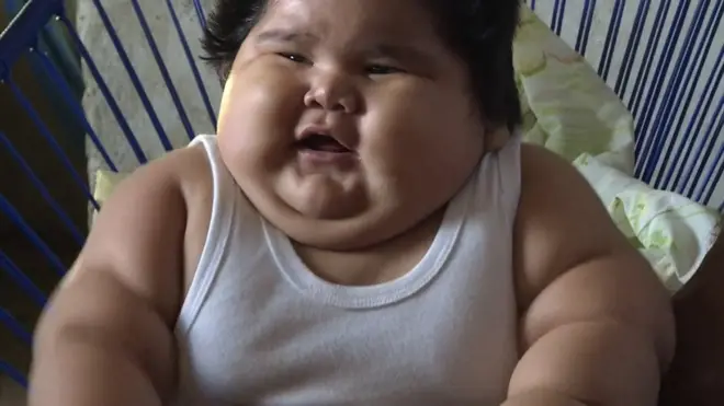 хлопчик-товстун