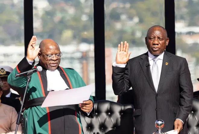 Aarẹ Ramaphosa n jẹjẹ