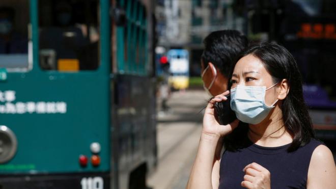 香港的新冠肺炎疫情放緩，但每天仍然有零星本地感染。