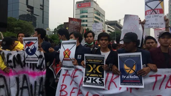 kpk, jokowi, unjuk rasa