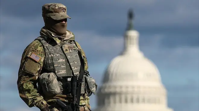 служащий нацгвардии США в Вашингтоне