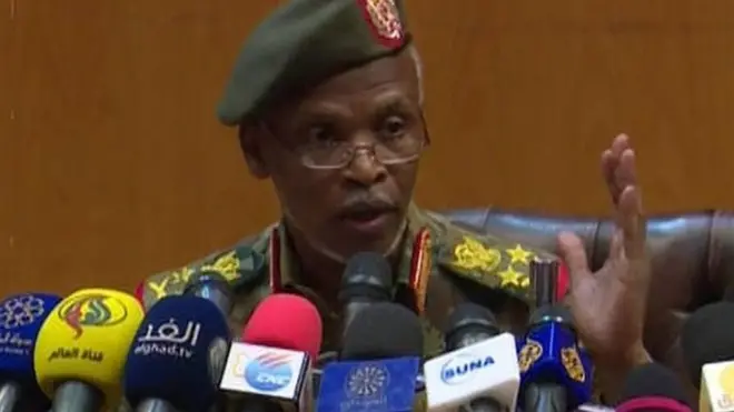 Lt Gen Omar Zain al-Abdin, di head of di political military committee dey tok to tori pipo