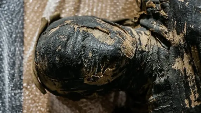 вагітна мумія