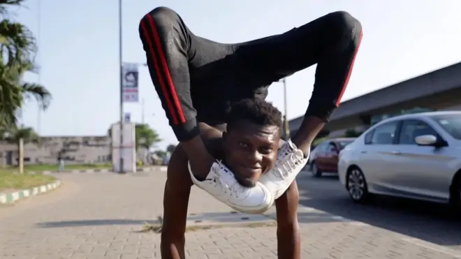 Гуттаперчевый мальчик из Нигерии