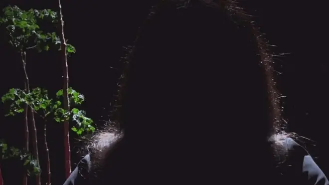 Nwagbọghọ nwere obi ịdamba