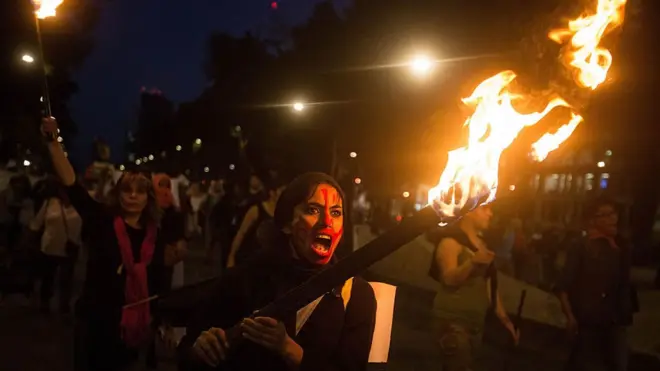 Protesta en la ciudad de México contra el gobierno de Enrique Peña Nieto