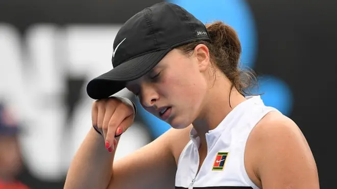 روغتیايي ټولنو خبرداری ورکړی چې پر مخ باید د لاسونو وهل کم کړل شي چې په دې سره د کورونا وېروس تر یوه حده مخنیوی هم کېدای شي.